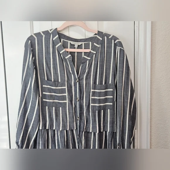 Striped Navy and White Top - Picture 4 of 13